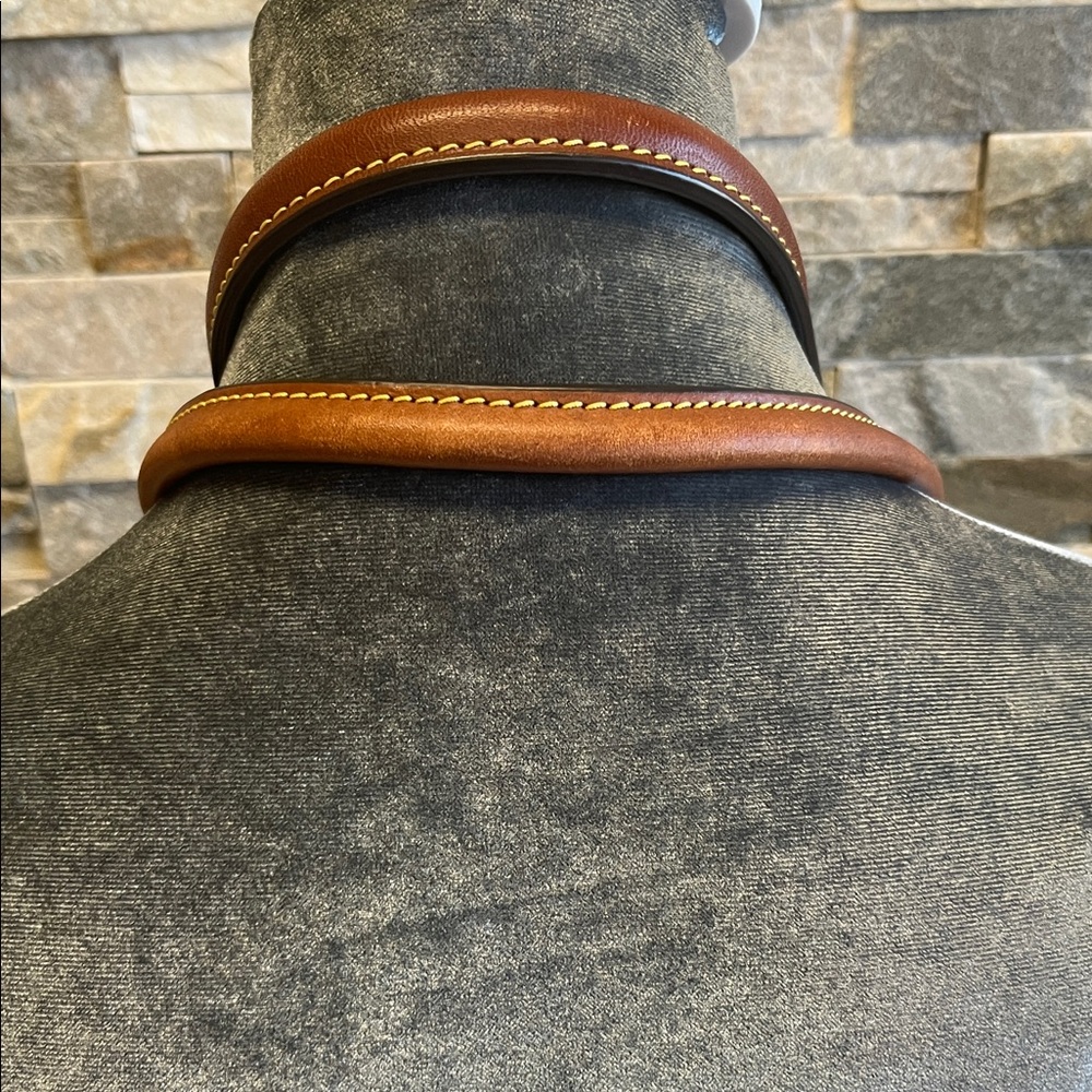 Dooney & Bourke Elegant Brown and Tan woman’s - Picture 9 of 16